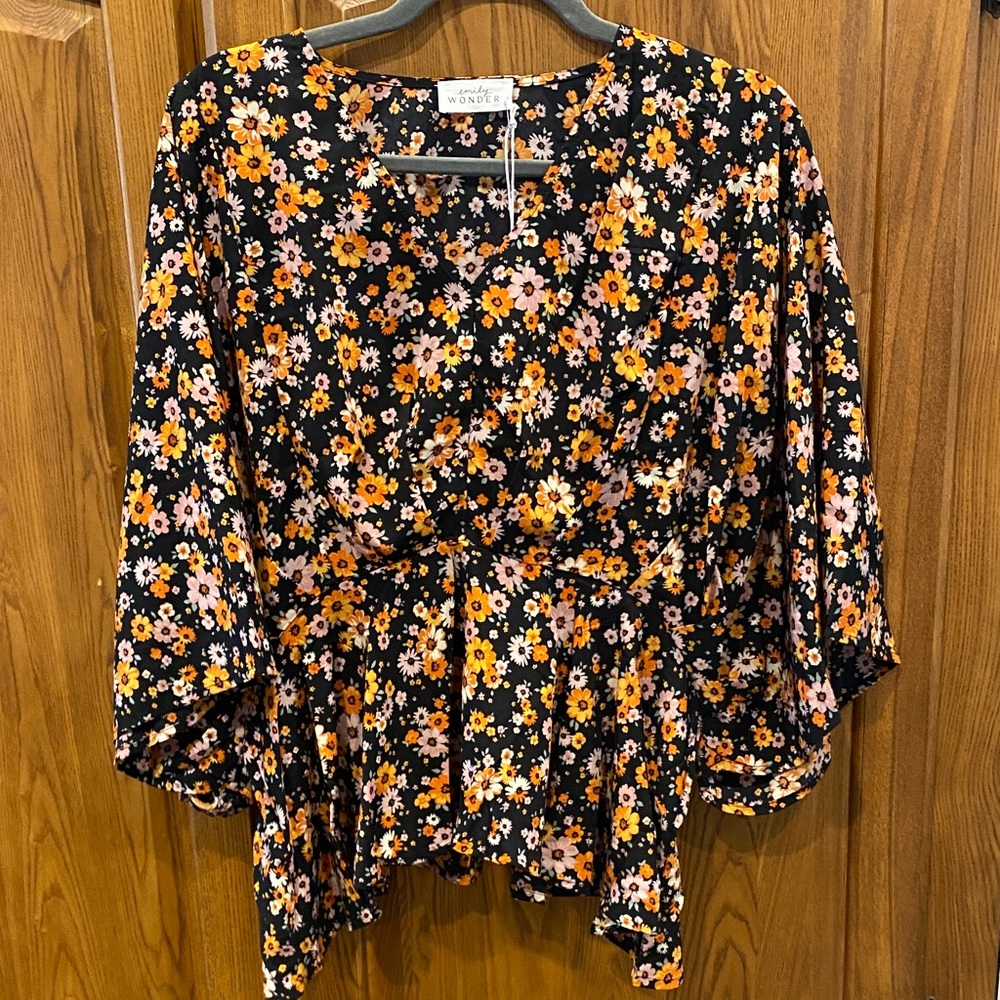 NWT Emily Wonder Black and Orange Floral Blouse size small